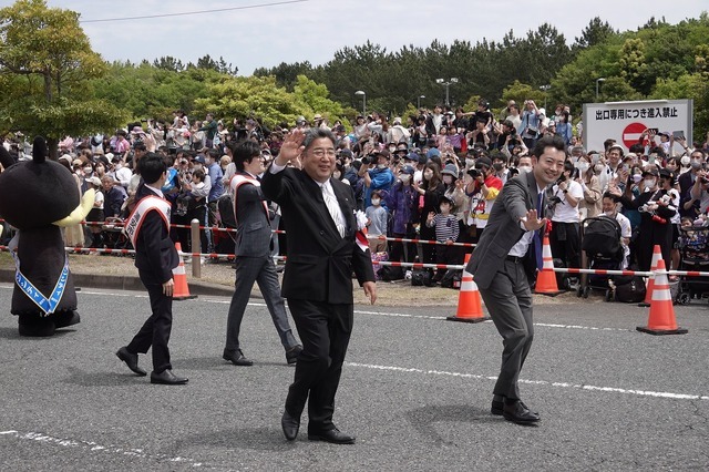 ミッキー＆フレンズが浦安の街に！浦安市市制施行40周年・千葉県誕生150周年記念式典＆パレード開催