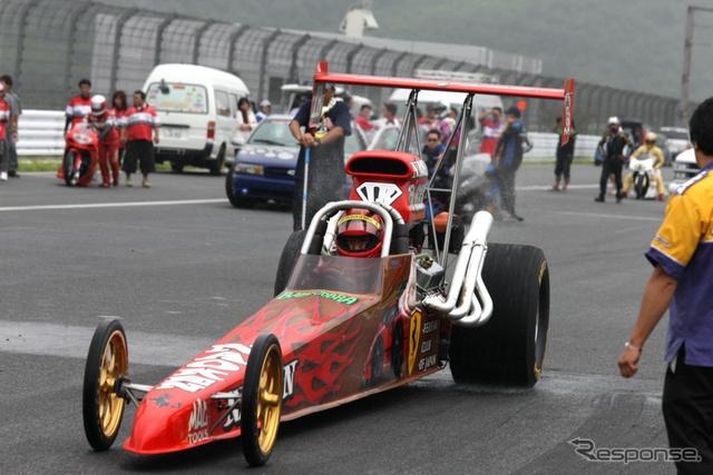 日本最大級のドラッグレースイベント「スーパーアメリカンフェスティバル」