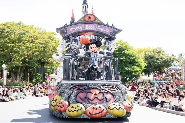 ゴースト衣装のミッキーが登場！スペシャルイベント「ディズニー・ハロウィーン」明日開幕As to Disney artwork, logos and properties： (C) Disney