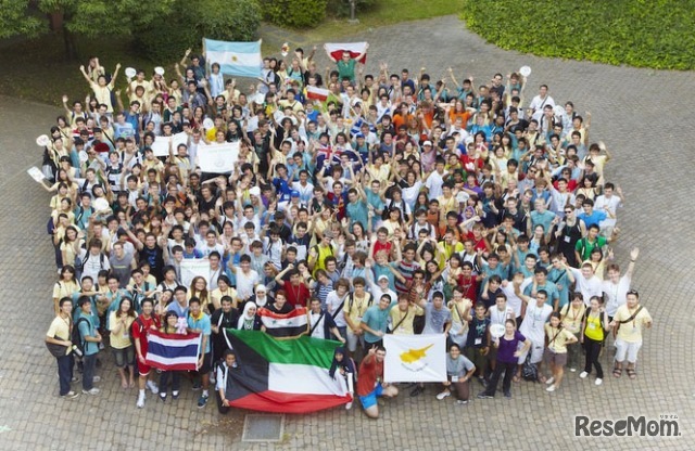 第42回国際科学オリンピック日本大会の集合写真