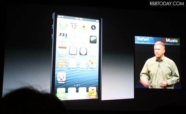 米国プレスイベントの様子/iPhone 5を発表する担当者