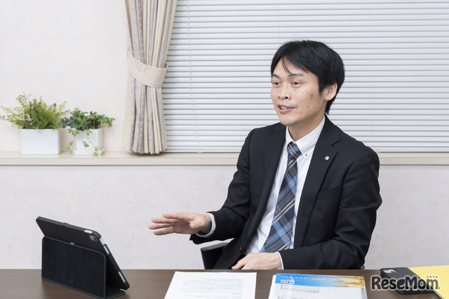 取材に応じてくれた駿台予備学校・市谷校舎 校舎責任者の重藤賢次氏