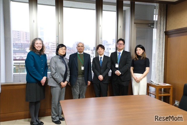 左からブルネリ国際副教頭、渡部校長、Nisai CEO Dhruv、井上副教頭、Nisai Japan（竹内氏、井上氏）