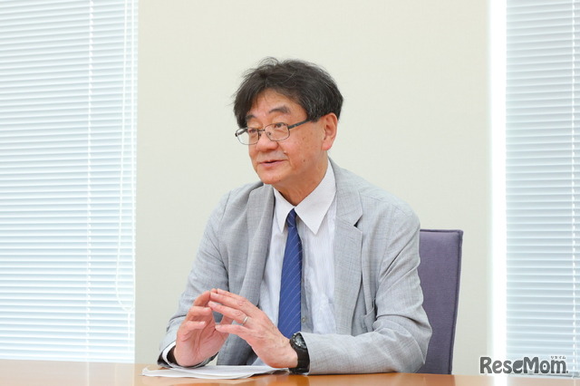 超伝導研究で世界トップクラスの実績を誇る下山淳一教授（理工学部 物理科学科）