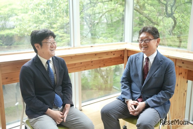 体験型カリキュラムの重要性について語る梶川教授（左）と宝田准教授（右）