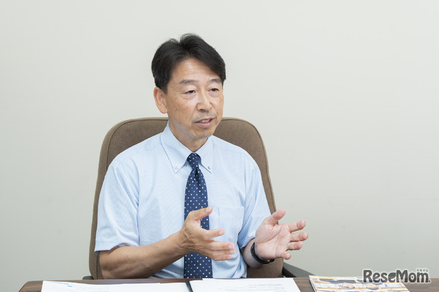 星野学園小学校教頭の河辺秀幸先生