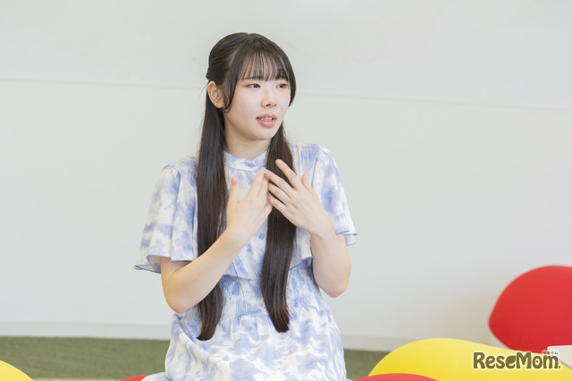 「それぞれの個性を発揮できるイベントなので、皆の意外な一面が見られるのが新鮮でした」と印象に残っているアートフェスの思い出を語ってくれたFさん