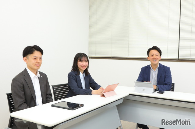 左から、駿台現役フロンティア 千葉校・居下雄大氏、駿台予備学校 お茶の水校3号館（東大専門校舎）・岡本和音氏、駿台予備学校 町田校 教務課課長補佐・添田祐一朗氏