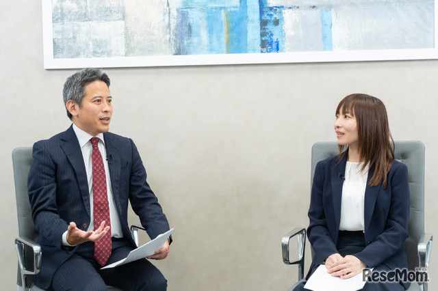 左から、プログラミング総合研究所 飯坂正樹氏、静岡大学 情報学部 准教授／情報処理学会教育担当理事 遠山紗矢香氏