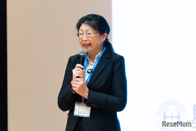 星野学園中学校教頭の渡邉朋子先生