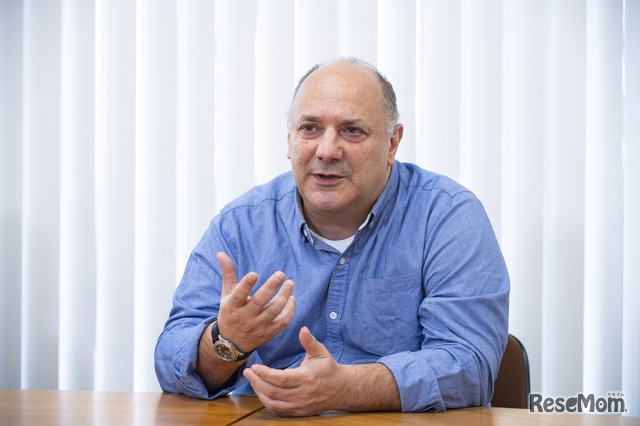 工学部機械電気システム工学科：アルベルト・カステッラッズィ教授