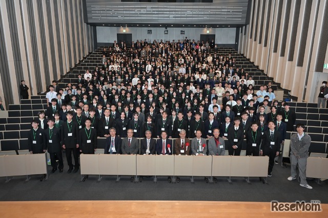 参加者全員の集合写真