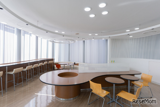 フェロー（質問専用の講師）に相談するときに利用するラウンジ