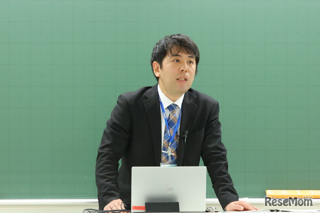 駿台予備学校 お茶の水校3号館校舎責任者・瀧敬悟氏