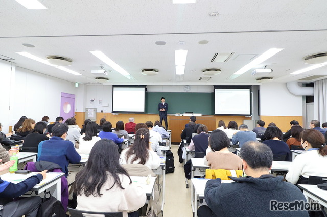 2025年12月20日に駿台 医学部受験専門 市谷校舎で開催された「医学部入試情報講演会₋冬編₋」のようす