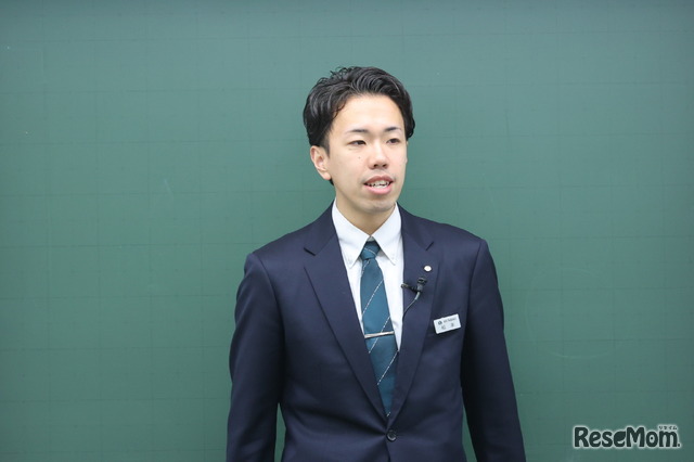 駿台予備学校 お茶の水校2号館 主任の松本澪氏