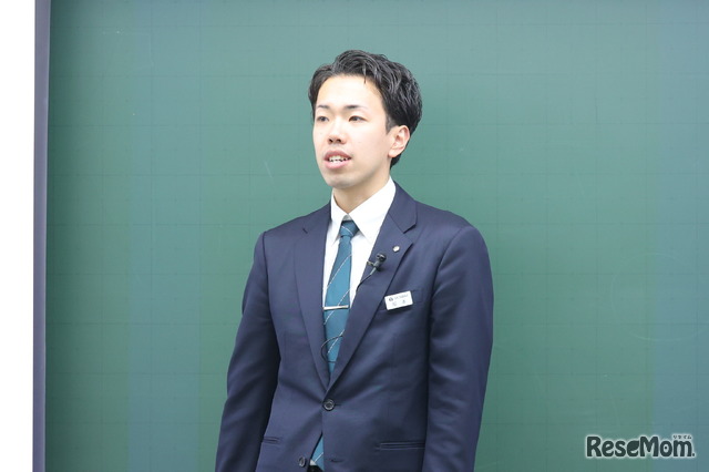 駿台予備学校 お茶の水校2号館 主任の松本澪氏