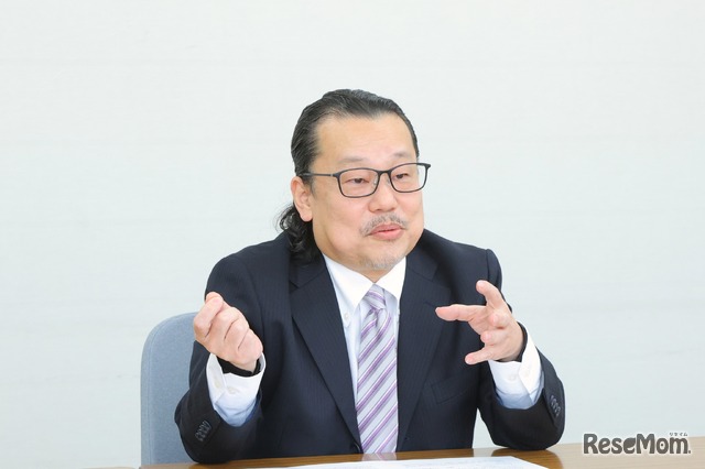 新学環開設準備室室長 荒木万寿夫教授