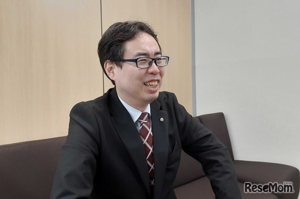 梅田校の校舎責任者・服部峻氏