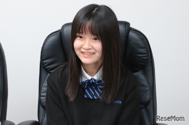 英語力が身に付くことを魅力に感じ志望したというA.Sさん