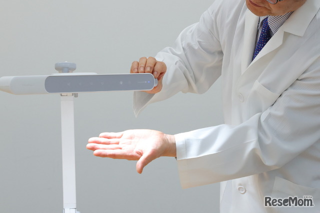 「青白い光はパフォーマンスが上がる分、目も疲れやすいので、しっかり休む」