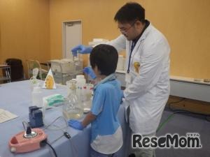 2025年の水質実験のようす