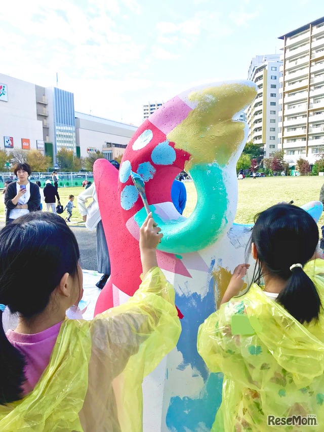 ワークショップ「妄想から生まれたイロカタ チとあそぼう！」