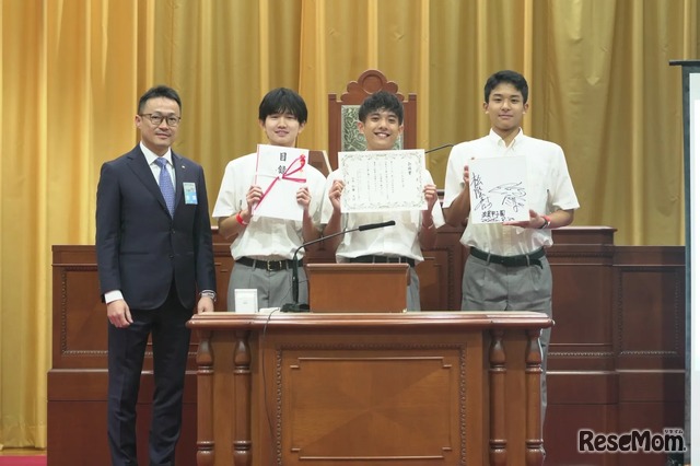設定テーマ部門：日本青年会議所会頭賞／精道三川台高等学校「エルガシア」