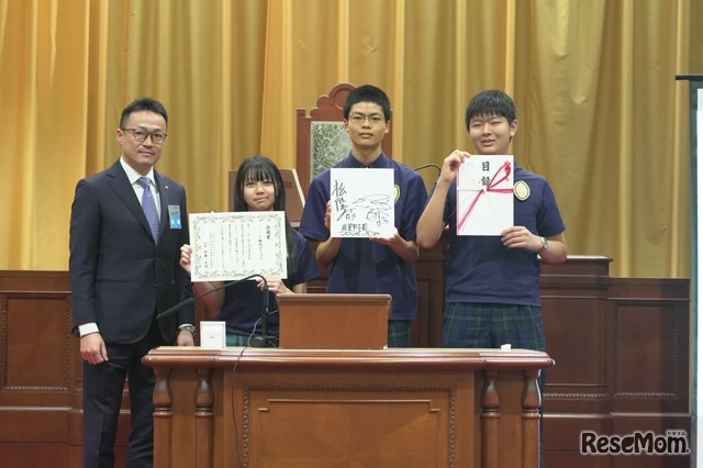 自由テーマ部門：日本青年会議所会頭賞／佐久長聖高等学校「種籾プロジェクト」