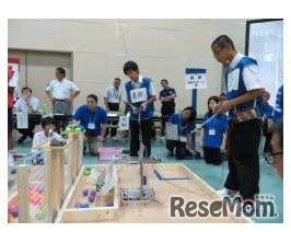 長井中科学部が参加したロボットコンテストの様子