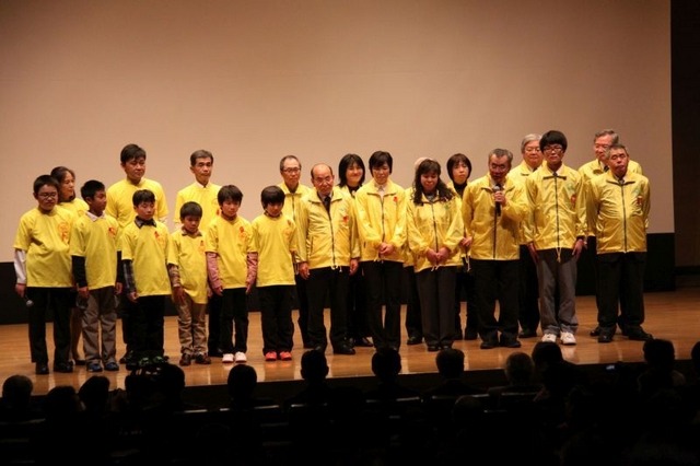 廿日市市立宮園小学校の発表。川の水を引くのに農家の反対もあったが最後は地域一丸となって校庭ビオトープを実現