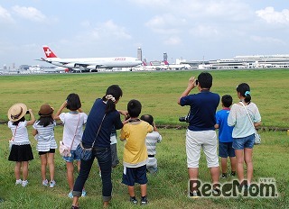 航空機離着陸風景の見学