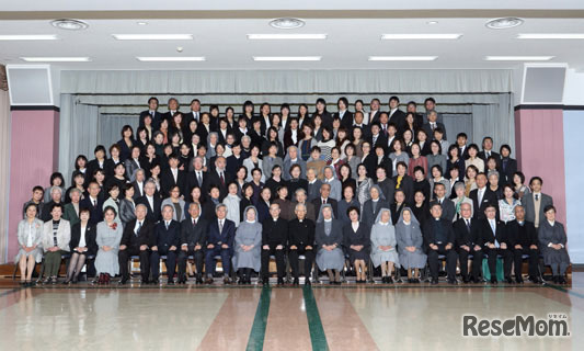 聖母大学・閉学式