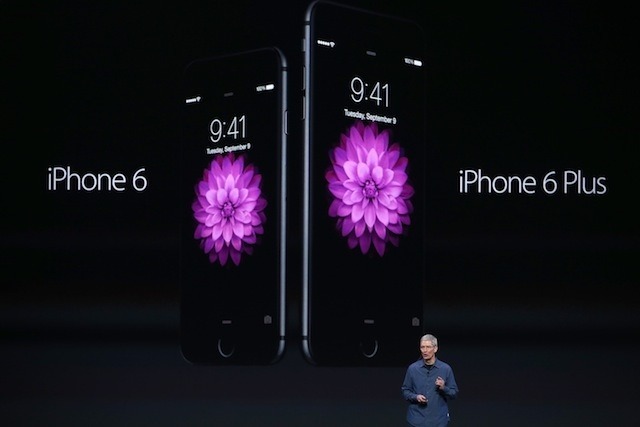 iPhone 6とiPhone 6 plusを発表　(c) Getty Images