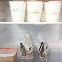 冷蔵庫に入れている食べかけの袋やタッパーをとめておくのにも便利