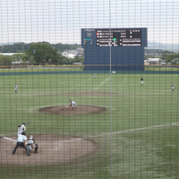 ＫＹＢスタジアムスタンド上からの試合風景