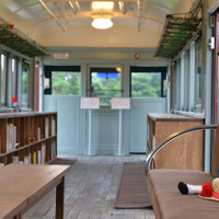 モハ 電車の図書室