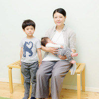 中村雅子さんと息子ちゃんたち。ヘルシンキでのびのびと暮らす（撮影：松永光希）