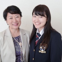 立教英国学院在校生の今田宇咲さんとお母さま