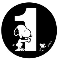 スヌーピーミュージアム開館1周年記念ロゴ