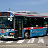 三崎口駅と油壺を結んでいる京急バスの三4系統。5月27日から京急油壺マリンパークまで延長される。