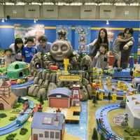 「きかんしゃトーマス」体験型展示＆大型ジオラマ　(c) TOMY　(c) 2018 Gullane (Thomas) Limited.　　(c) 2018 HIT Entertainment Limited .