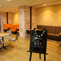 千代田高等学院 ARC／カフェスペースの可愛い手書きのWelcomeボード