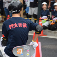 コクヨは高校生チームにはイスからヘルメットまで一式を貸し出しています！頑張れ高校生！／「いす-1グランプリ」埼玉羽生大会（2018-19シーズン 第3戦）