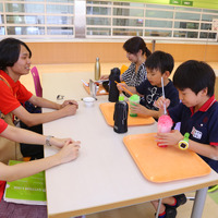F@IT Kids Club×千葉工業大学プログラミングサマースクール2018のようす／ランチも大学生と一緒に学食で
