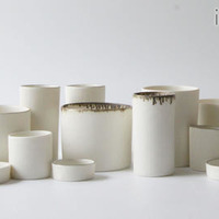 KODAMA TOKI （陶器）小玉清美が営む一人製陶所。一つ一つ特別な表情を持つそのプロダクトは、本来量産の技法である石膏型を用いながらもすべてそのアトリエで手作りされています。