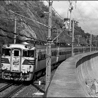 『かもめ』は、1961年10月改正でキハ80系気動車に置き換えられ、京都～長崎・宮崎間の特急に。