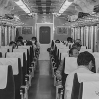 30年以上前の大垣夜行のグリーン車内。普通車より人気が高く、東海道新幹線の名古屋行き下り最終が出る前から長蛇の列ができるほどだった。