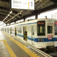 東京都足立区内の西新井駅と大師前駅を結ぶ大師線の列車。同線の営業距離は1.0kmで、短区間での自動運転が試される。