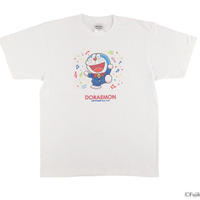 「ドラえもん未来デパート IN あべのハルカス近鉄本店 2021」ドラえもん バースデイ Tシャツ（C）Fujiko-Pro